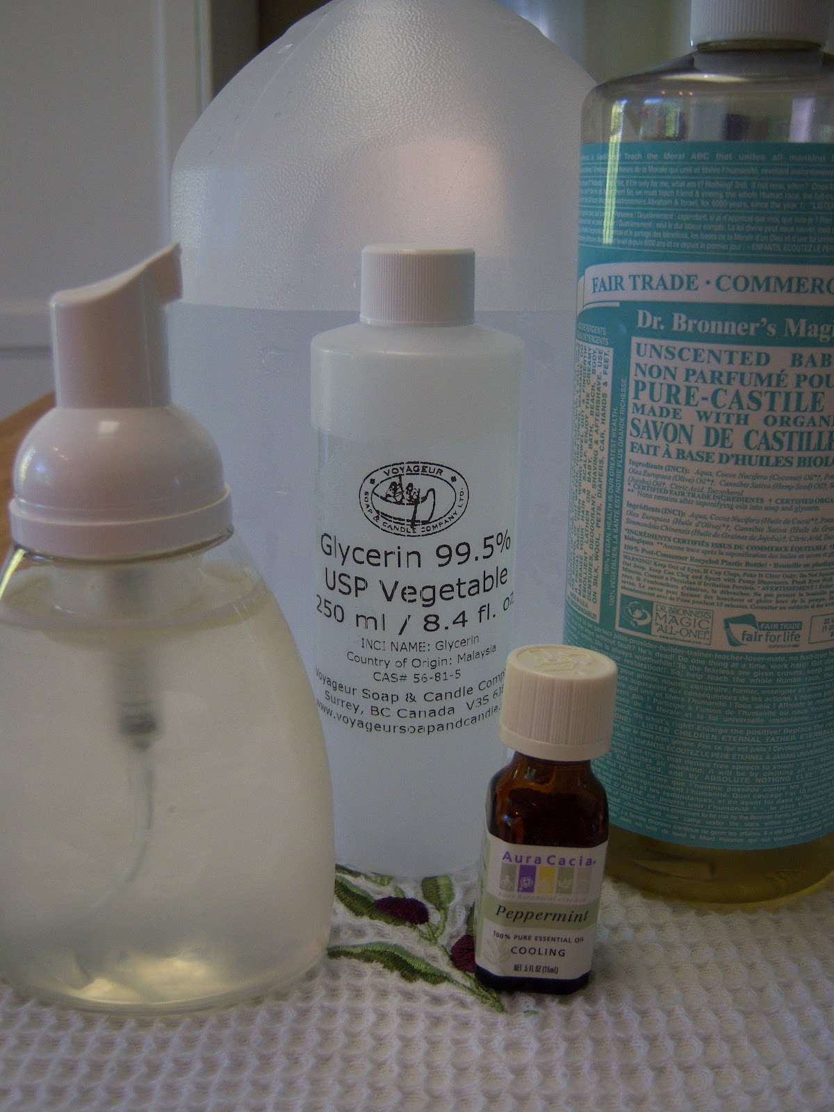 DIY: Foaming Hand Soap