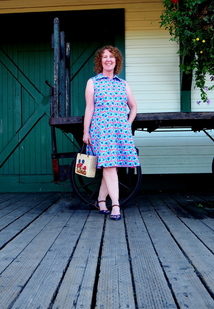 Salt and Pepper Dress, Lara Sanner, Vancouver Sewing Blog, Vancouver Sewing Blogger, A Colourful Canvas