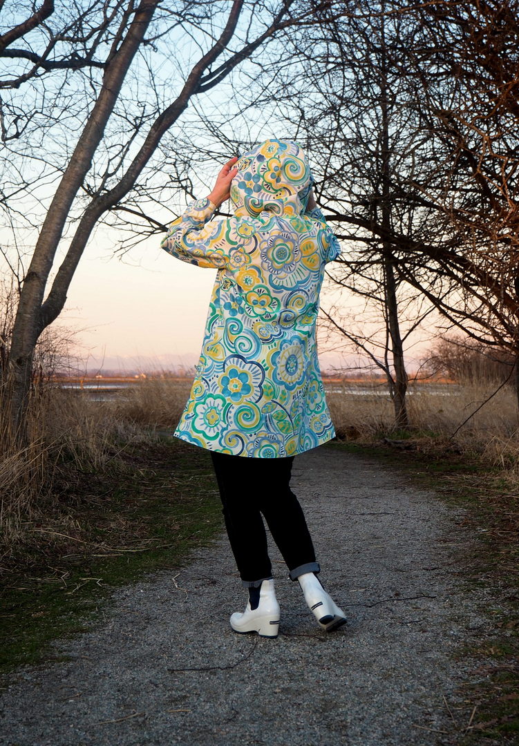 Truffle Coat, Truffle Raincoat, Lara Sanner, A Colourful Canvas, Vancouver sewing blog